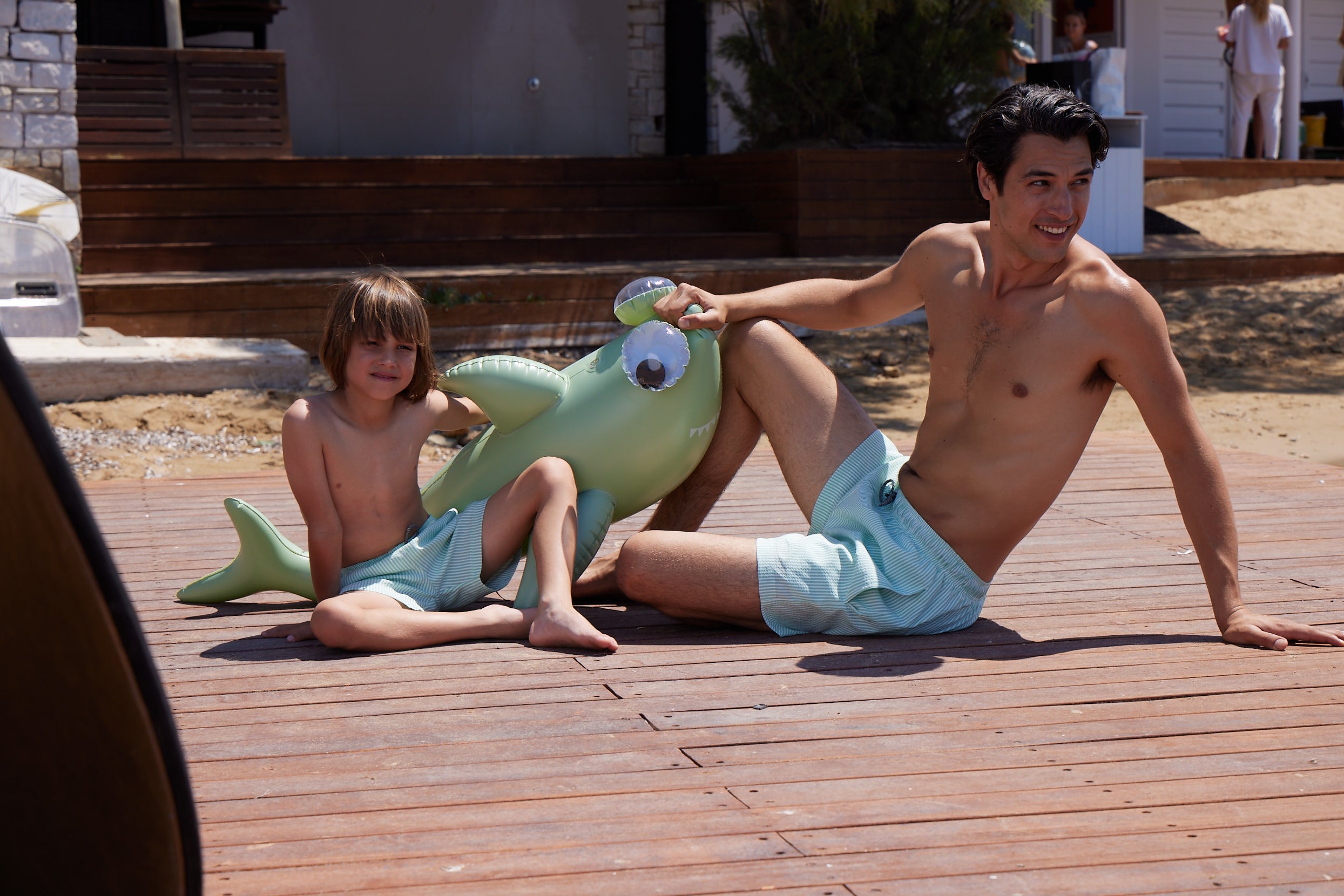 MEN'S SWIM SHORTS STRIPES GREEN